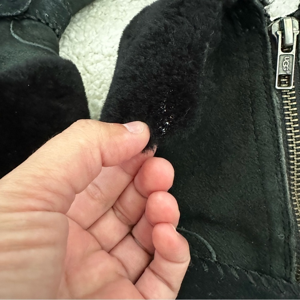 UGG Braiden Black Suede Boots Buckle Detail Fur Lined Women’s Size 6.5 - Picture 4 of 11